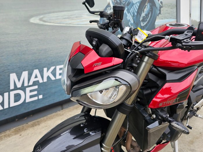 2024 Triumph STREET TRIPLE RS Red