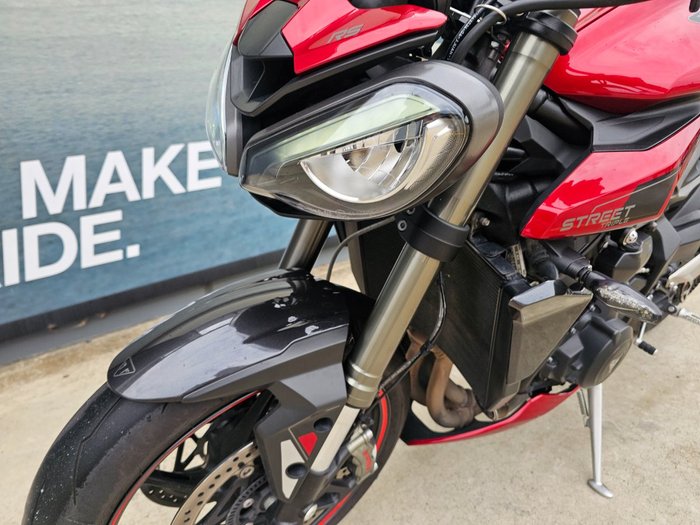 2024 Triumph STREET TRIPLE RS Red