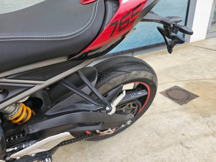 2024 Triumph STREET TRIPLE RS Red
