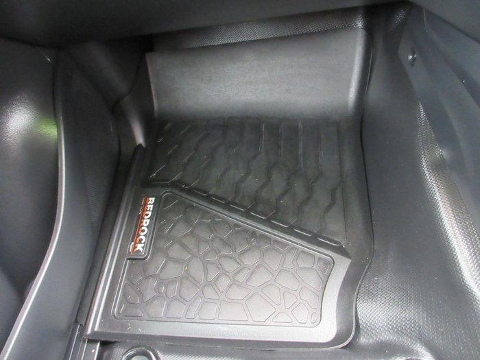 2022 Mitsubishi Triton GLX