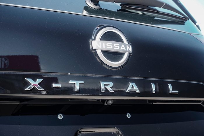 2025 Nissan X-TRAIL ST