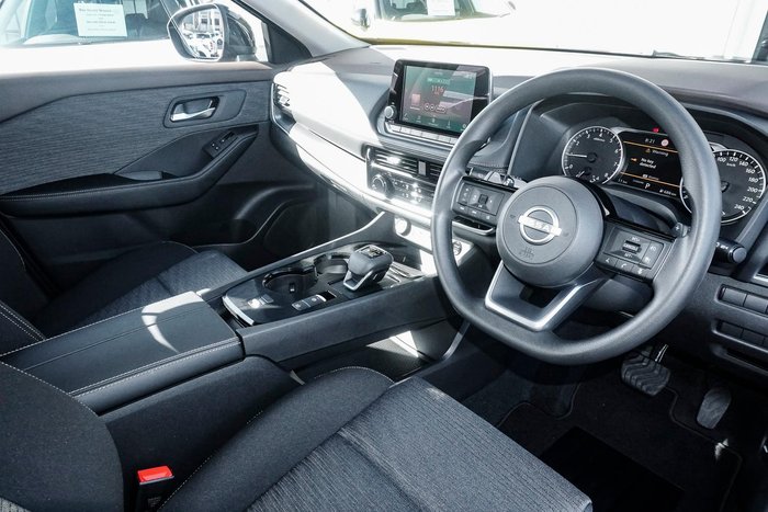 2025 Nissan X-TRAIL ST