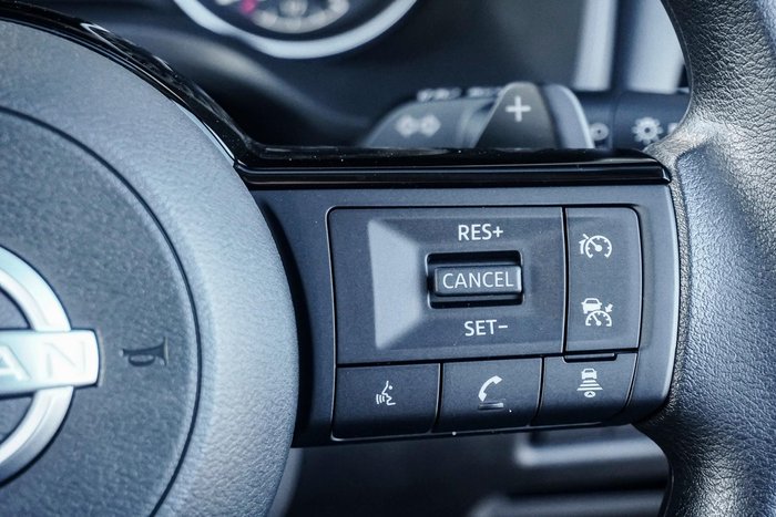 2025 Nissan X-TRAIL ST