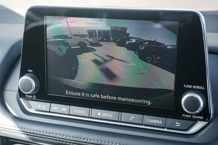 2025 Nissan X-TRAIL ST