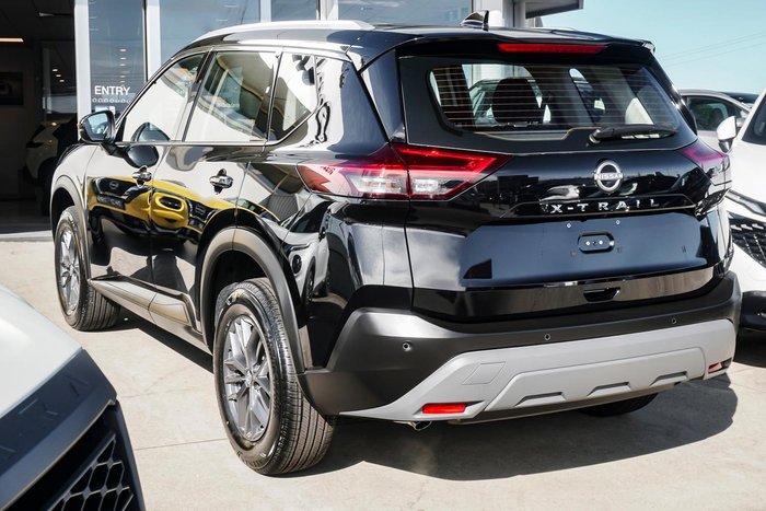 2025 Nissan X-TRAIL ST