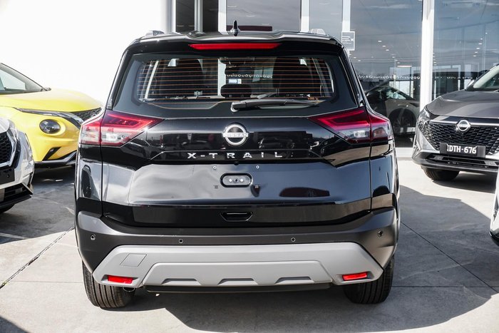 2025 Nissan X-TRAIL ST