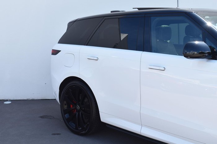 2023 Land Rover Range Rover Sport D350 Dynamic HSE L461 MY23 AWD Fuji White
