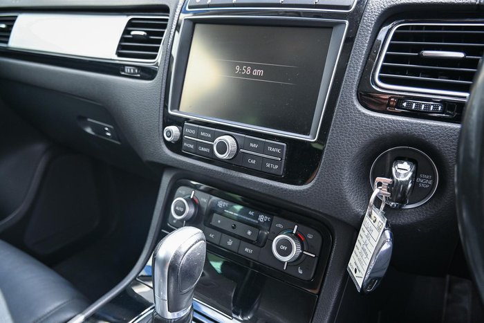 2016 Volkswagen Touareg 150TDI Element