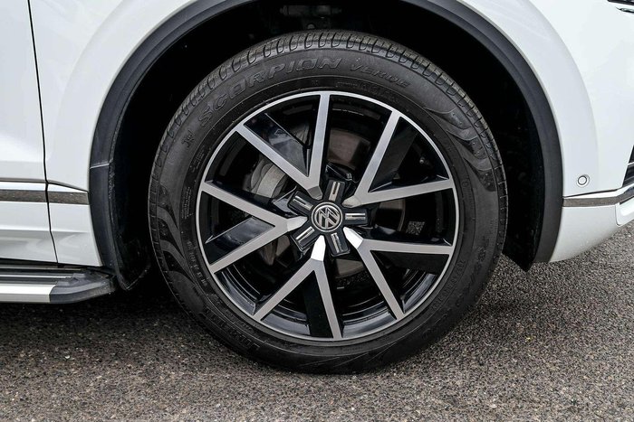 2019 Volkswagen Touareg 190TDI Launch Edition