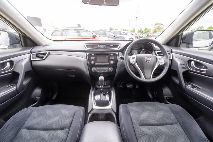 2016 Nissan X-TRAIL ST