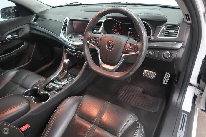 2016 Holden Special Vehicles Clubsport R8 SV Black