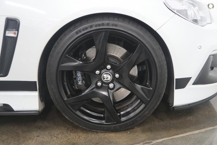 2016 Holden Special Vehicles Clubsport R8 SV Black