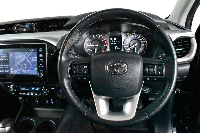 2020 Toyota Hilux SR5