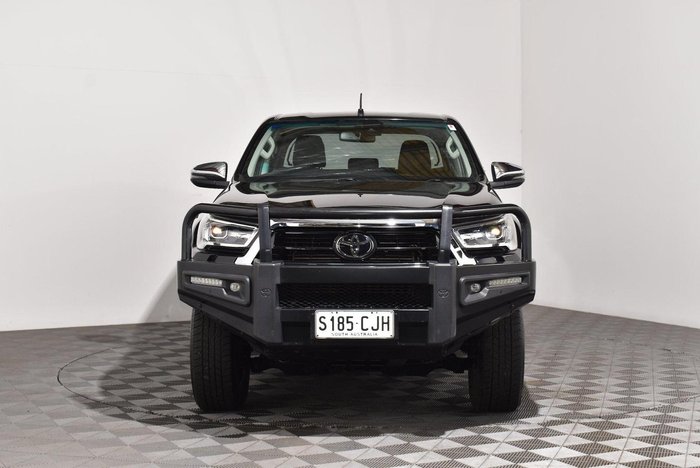 2020 Toyota Hilux SR5