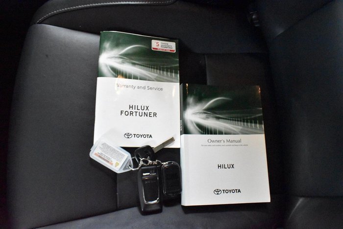 2020 Toyota Hilux SR5