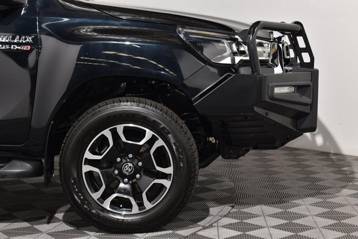 2020 Toyota Hilux SR5