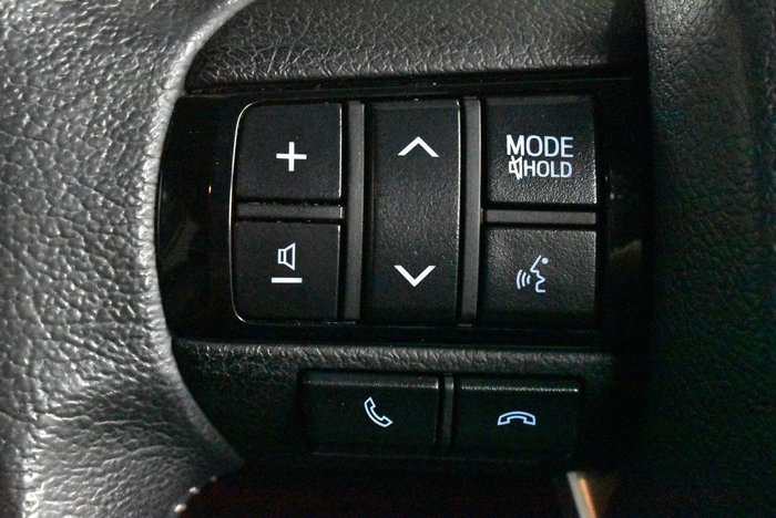 2020 Toyota Hilux SR5