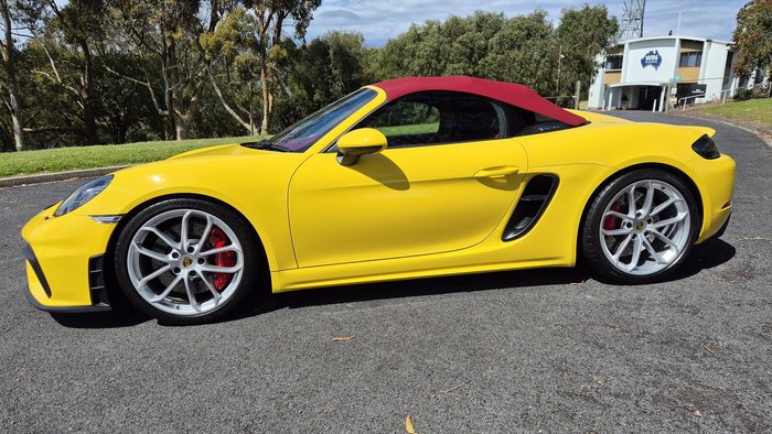 2023 Porsche 718 Spyder
