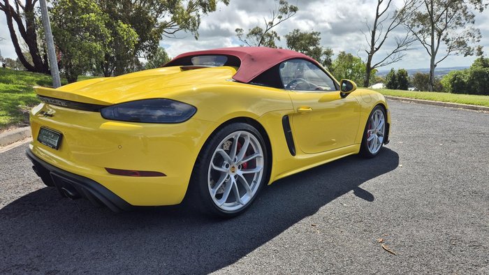 2023 Porsche 718 Spyder