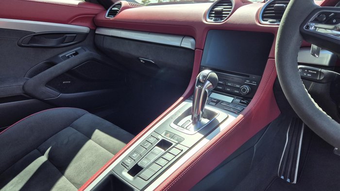 2023 Porsche 718 Spyder