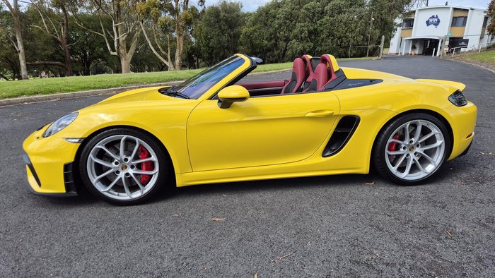 2023 Porsche 718 Spyder