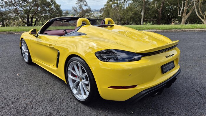 2023 Porsche 718 Spyder