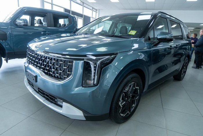 2025 Kia Carnival Sport+