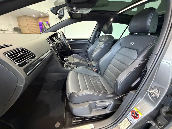 2015 Volkswagen Golf R Wolfsburg Edition