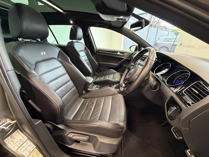 2015 Volkswagen Golf R Wolfsburg Edition