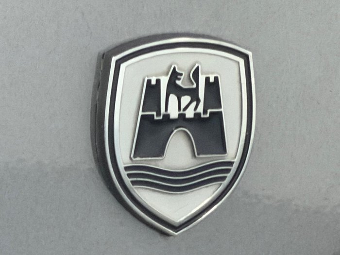 2015 Volkswagen Golf R Wolfsburg Edition