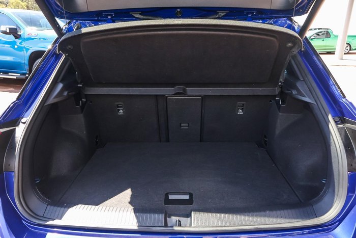 2022 Volkswagen T-Roc 140TSI R-Line D11 MY23 Four Wheel Drive Lapiz Blue