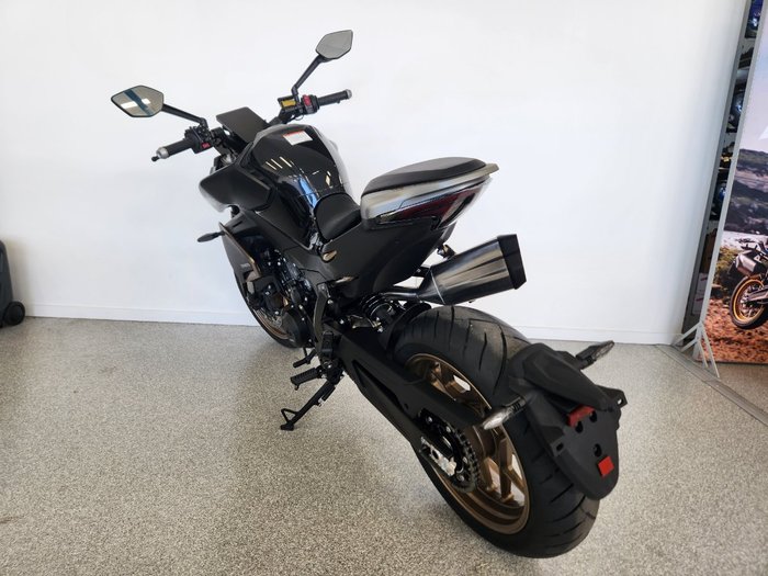 2024 CFMOTO NK ADVANCE BLACK