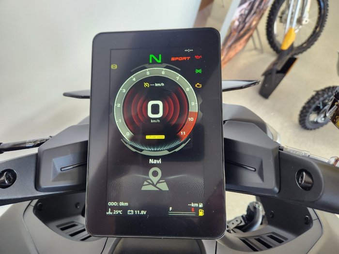 2024 CFMOTO NK ADVANCE BLACK