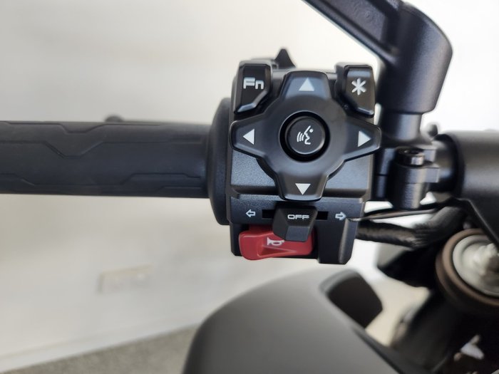 2024 CFMOTO NK ADVANCE BLACK