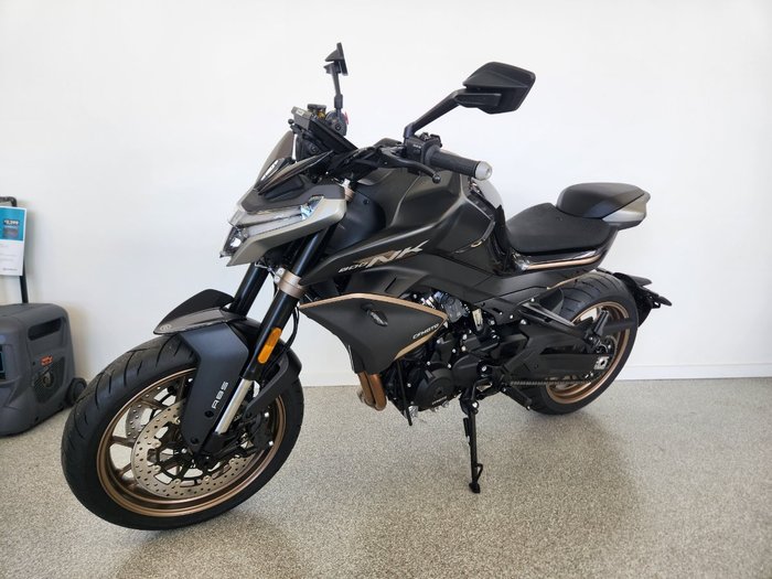 2024 CFMOTO NK ADVANCE BLACK