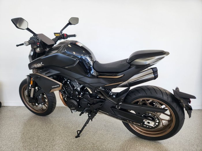 2024 CFMOTO NK ADVANCE BLACK
