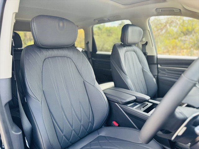 2025 LDV D90 Executive