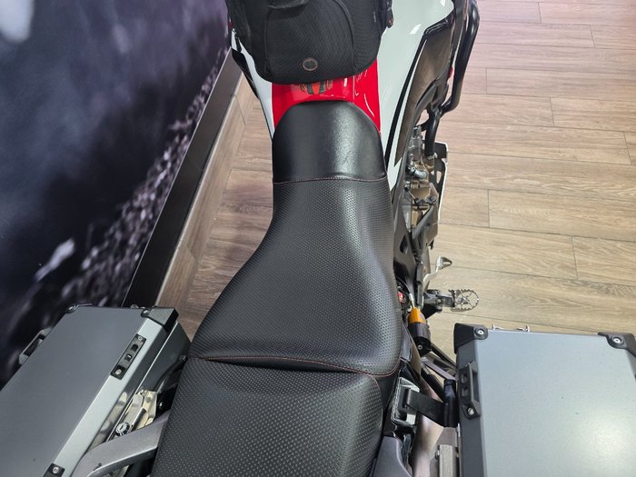 2016 Honda CRF1000LA AFRICA TWIN (ABS) RED