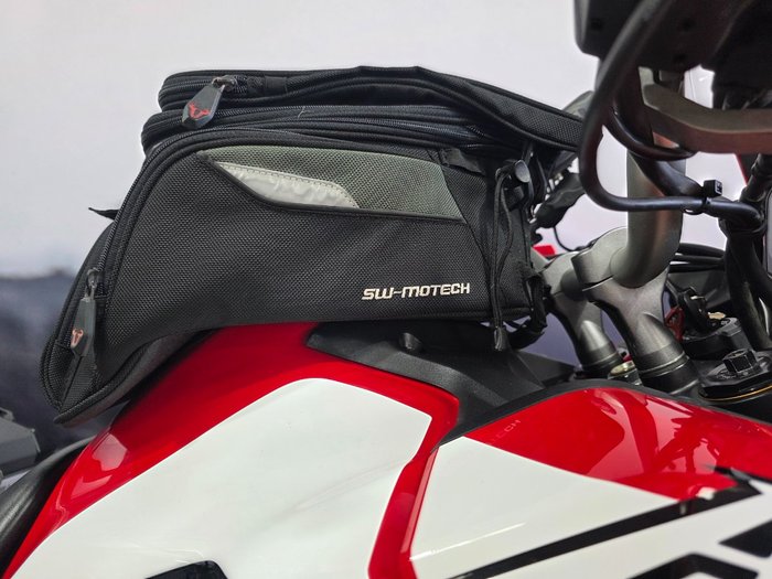 2016 Honda CRF1000LA AFRICA TWIN (ABS) RED