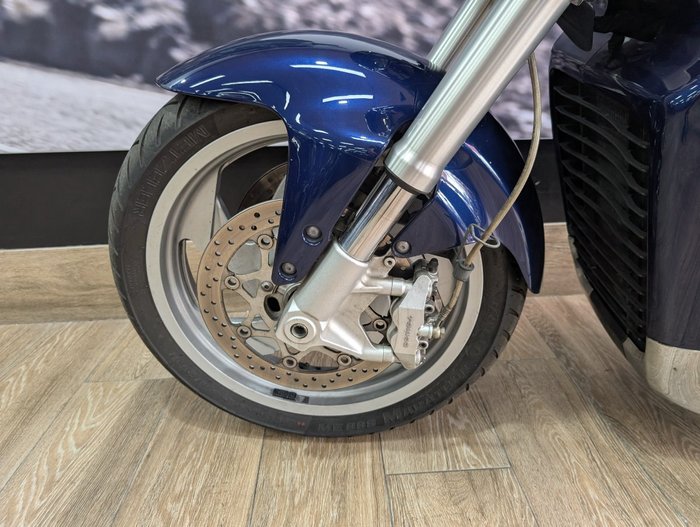 2010 Suzuki VZR 1800 BOULEVARD (M109R) BLUE