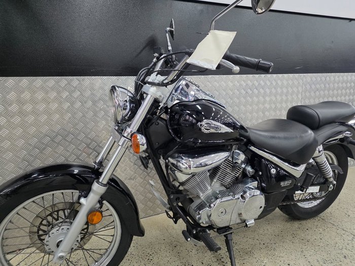 2008 Suzuki VL250 (LC250 INTRUDER) BLACK