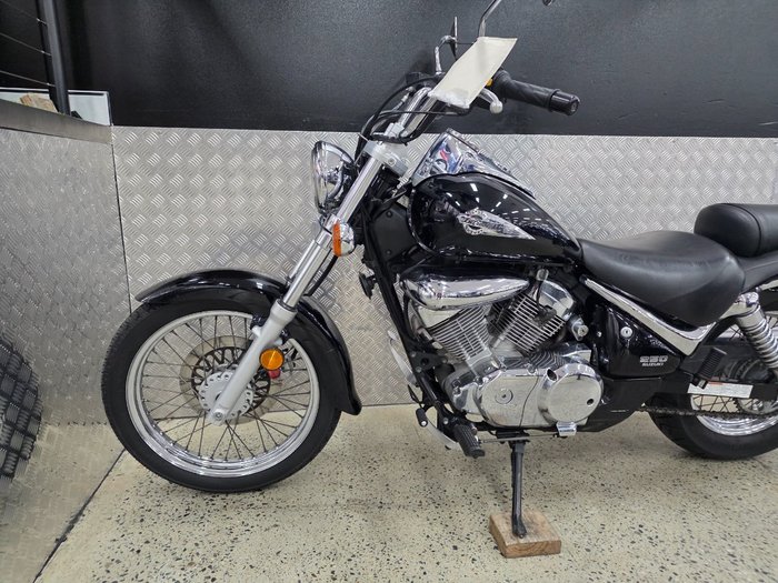 2008 Suzuki VL250 (LC250 INTRUDER) BLACK