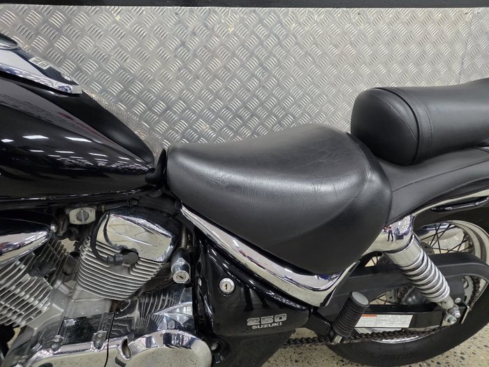 2008 Suzuki VL250 (LC250 INTRUDER) BLACK
