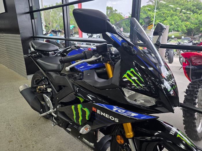 2020 Yamaha YZF-R3 BLACK