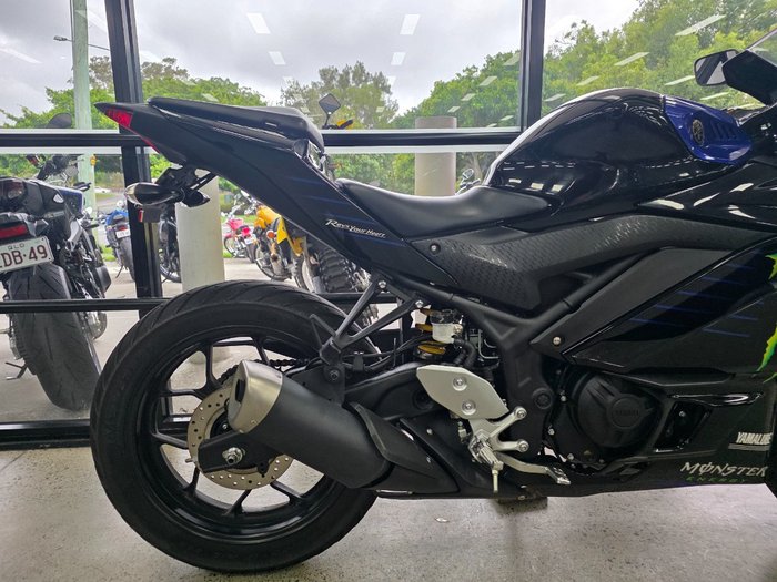 2020 Yamaha YZF-R3 BLACK