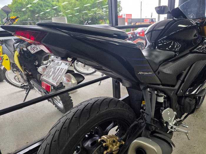 2020 Yamaha YZF-R3 BLACK