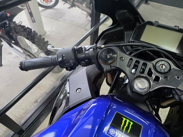 2020 Yamaha YZF-R3 BLACK