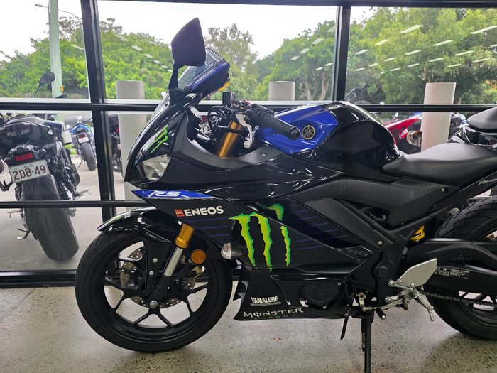 2020 Yamaha YZF-R3 BLACK