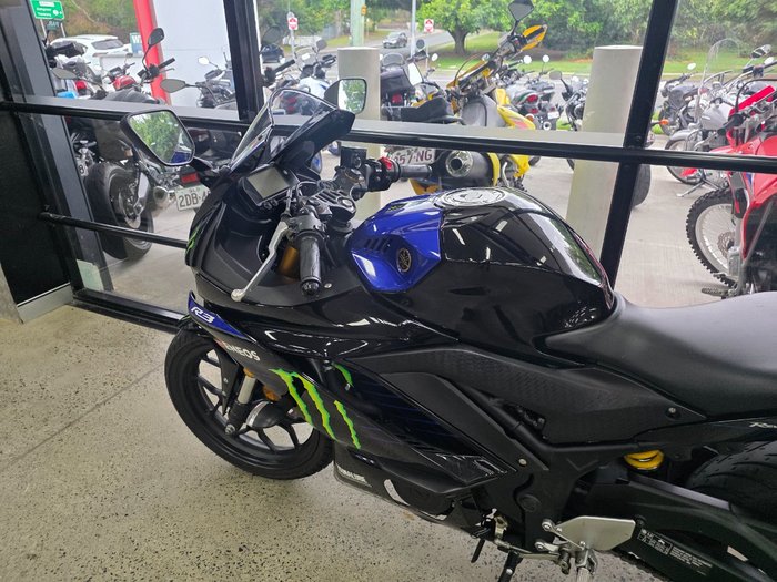 2020 Yamaha YZF-R3 BLACK
