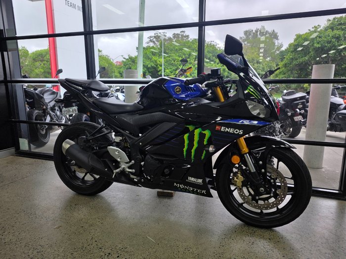 2020 Yamaha YZF-R3 BLACK